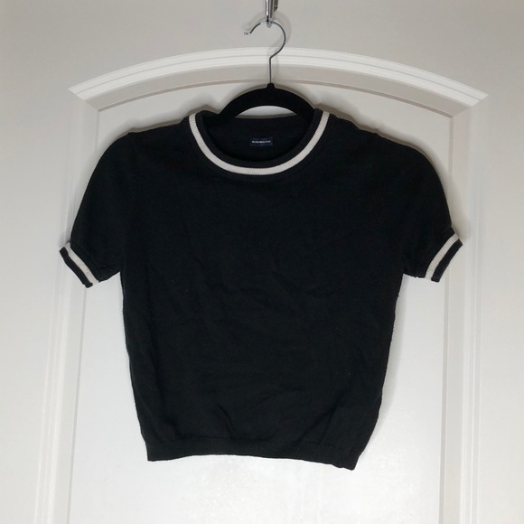 Crop Top - Picture 1 of 2